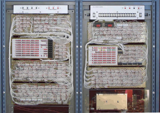 Apollo Guidance Computer, drátové propojky Apollo Guidance Computer, drátové propojky