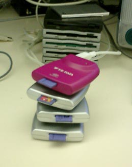 RAID z MemoryStick kartiček/čteček RAID z MemoryStick kartiček/čteček