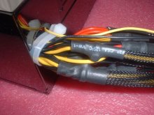 Enermax: Asus A-55GA 550W, kabelový průchod