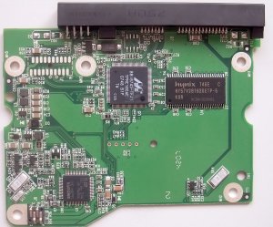 WD7500AACS - elektronická deska s čipy