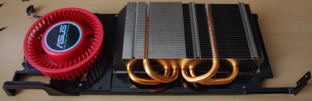 Asus Radeon HD 5870 v testu: chladič  