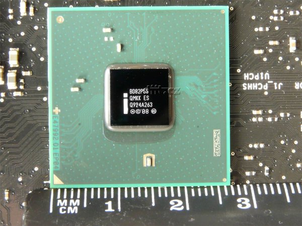 Intel Core i7/i5 + P55: Intel P55