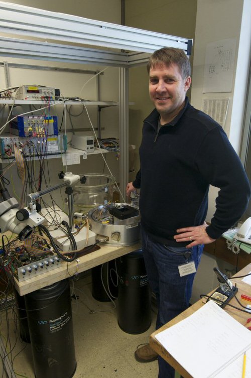 IBM - výrobní zařízení pro 3D nanotechnologii