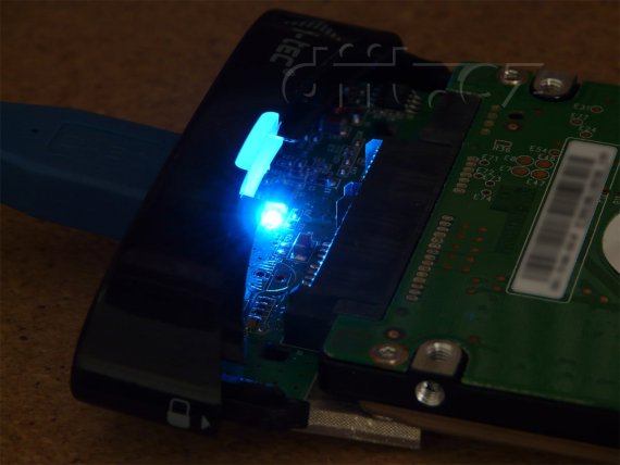 i-tec MySafe - modrá LEDka uvnitř i-tec MySafe - modrá LEDka uvnitř