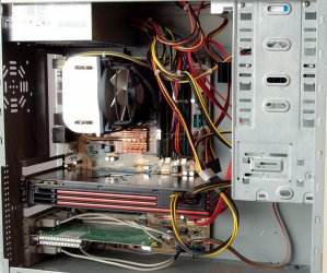 testovací PC (Pentium D-C, 400W Seasonic)