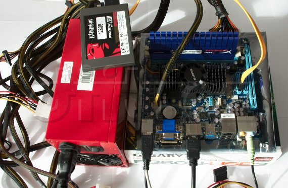 AMD Fusion HD 6310 „Zacate“: testovací PC AMD Fusion HD 6310 „Zacate“: testovací PC