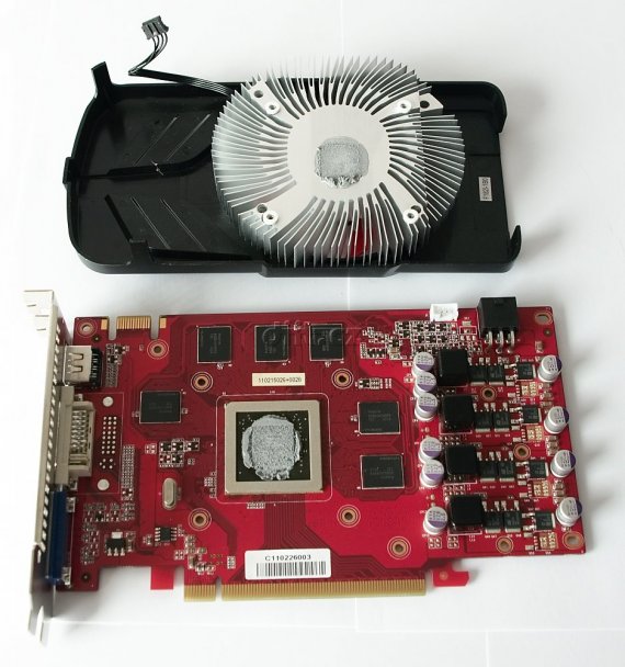 Gainward GeForce GTX 550 Ti Golden Sample: rozebraná