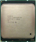 Procesor Intel „Sandy Bridge-EP“ pro socket LGA2011 (zdroj: http://cgi.ebay.com/Intel-i7-8-core-ES-Q19D-Sandy-Bridge-2011-No-990x-2600k-/220776569384) Procesor Intel „Sandy Bridge-EP“ pro socket LGA2011 (zdroj: http://cgi.ebay.com/Intel-i7-8-core-ES-Q19D-Sandy-Bridge-2011-No-990x-2600k-/220776569384)